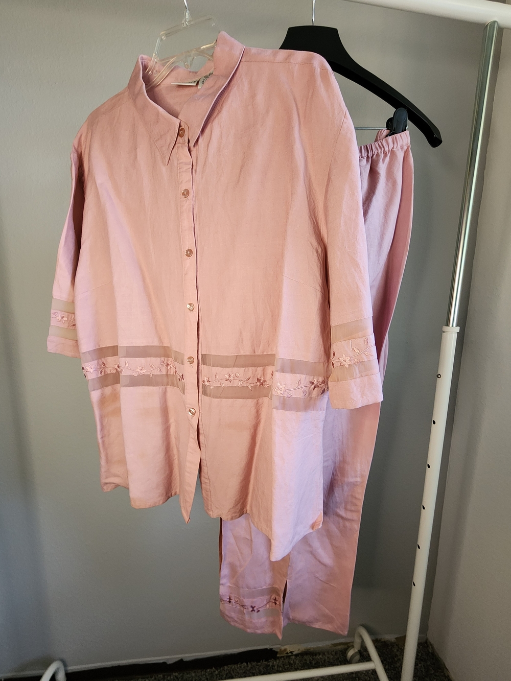 Sherry Taylor Collection Light Pink 2pcs Set With Intricate Embroidery 1X
